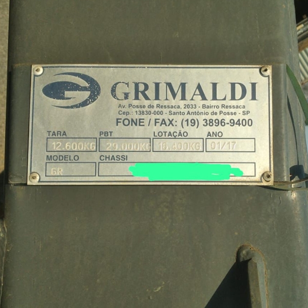 Scania P 340 ano 2011 com Rollon Grimaldi 2017, com Bitruck 8 x 2 e engate para Julieta. 